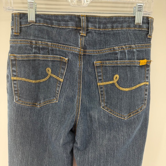 Bill Blass Womens Size 6 Stretch Bootcut Jeans Dark Wash Circular Fit - Picture 5 of 9